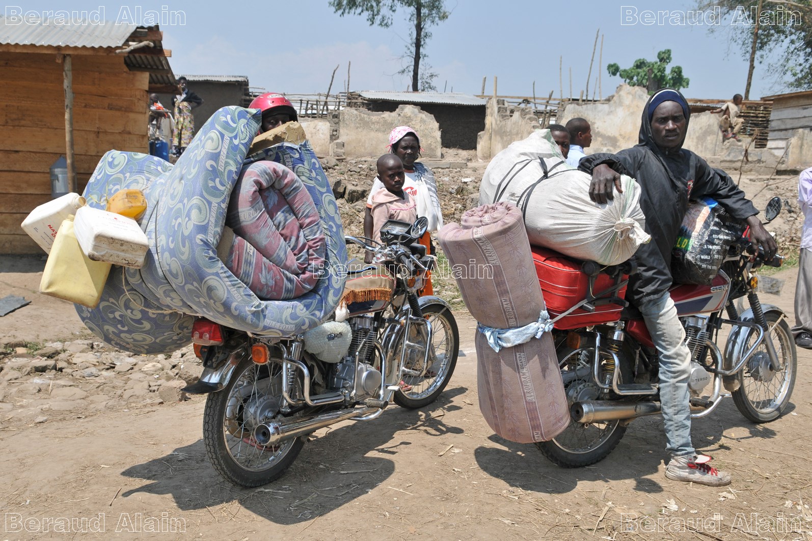01 Arrivée au camp depuis la frontière